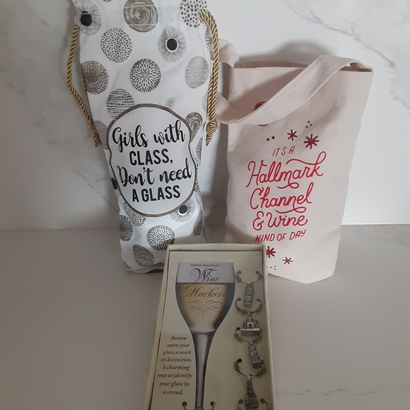 🆕️ Wine Bags and Wine Glass Charm Markers Gift Set - Picture 12 of 13
